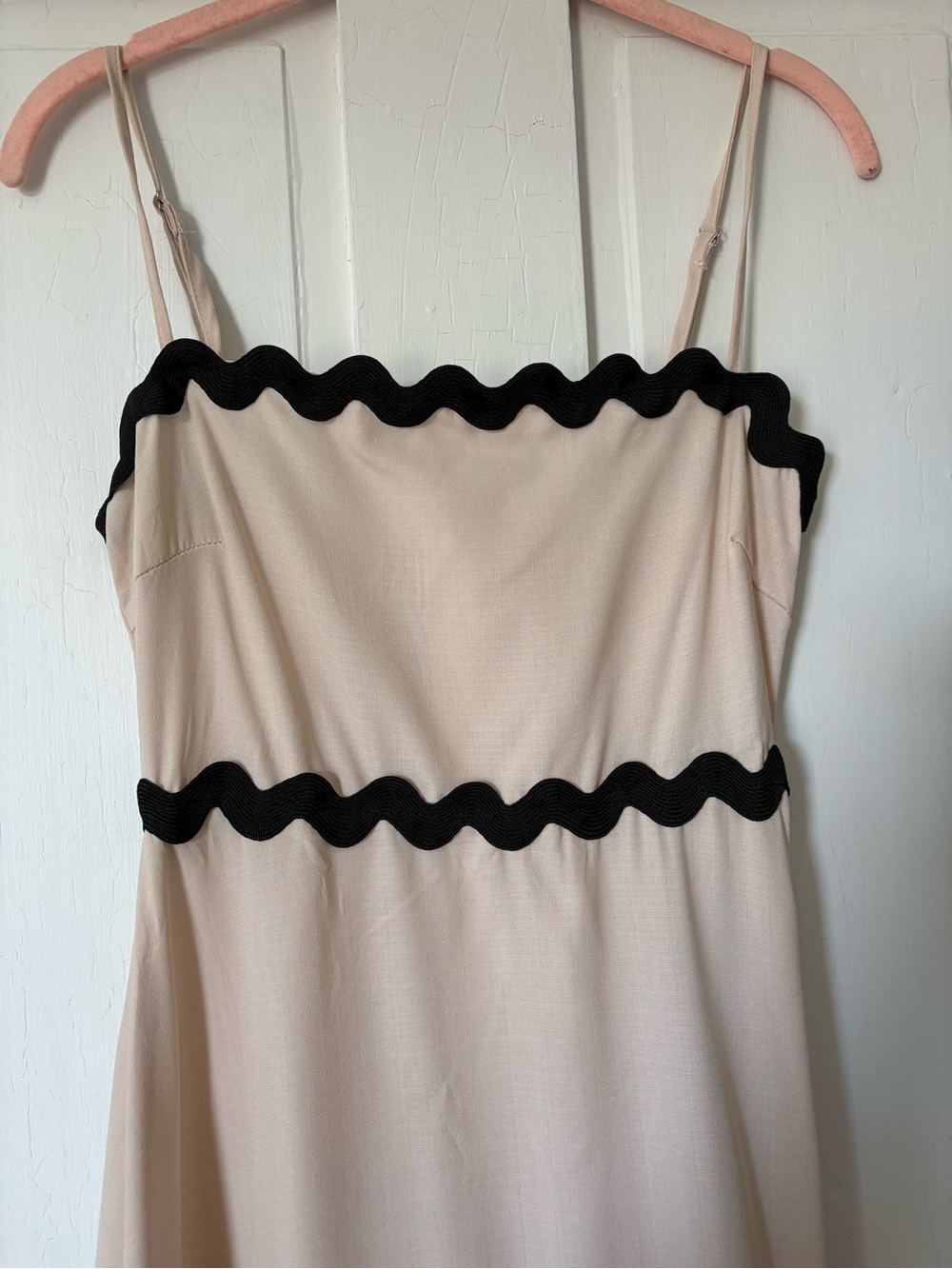 Sleeveless Cream Maxi Dress with Black Wavy Trim - Picture 5 of 12